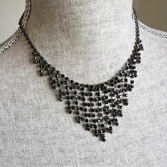 Vintage Jewelry - Black Bib Necklace Vintage 90s